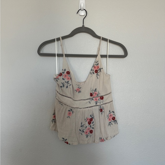 EUC Embroidered Floral Top - Picture 1 of 5